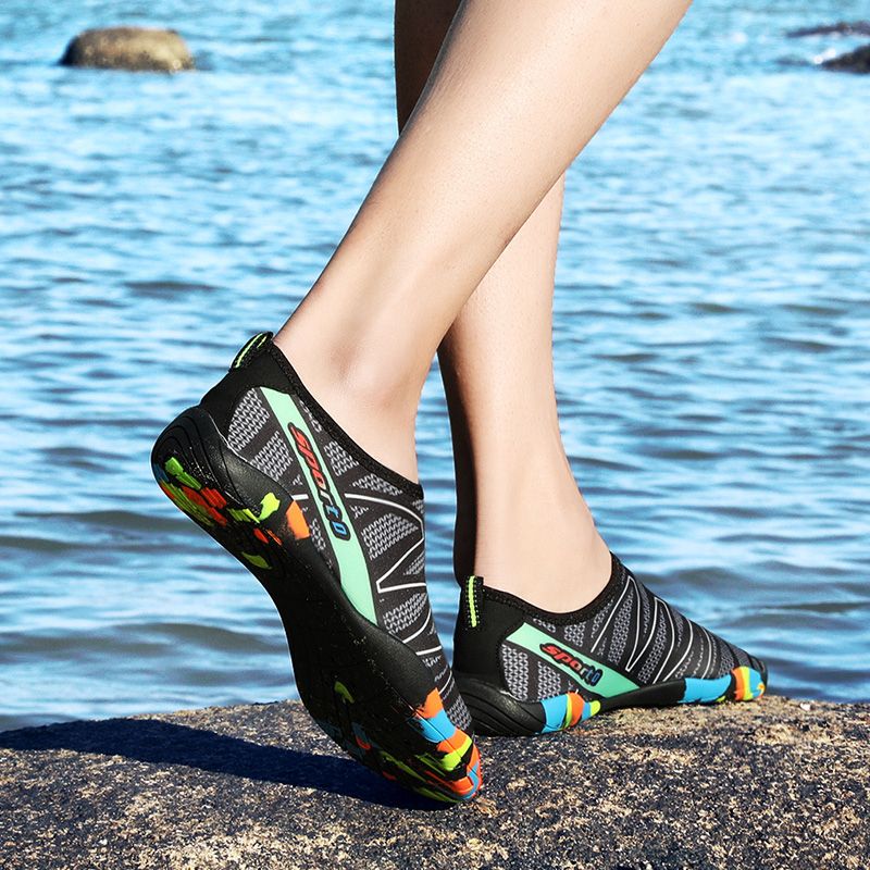 Unisex Water Shoes Outdoor Beach Shoes-Black