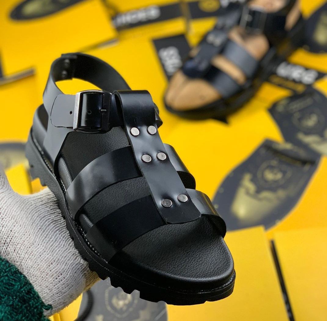 Unique Men's Leather Sandal