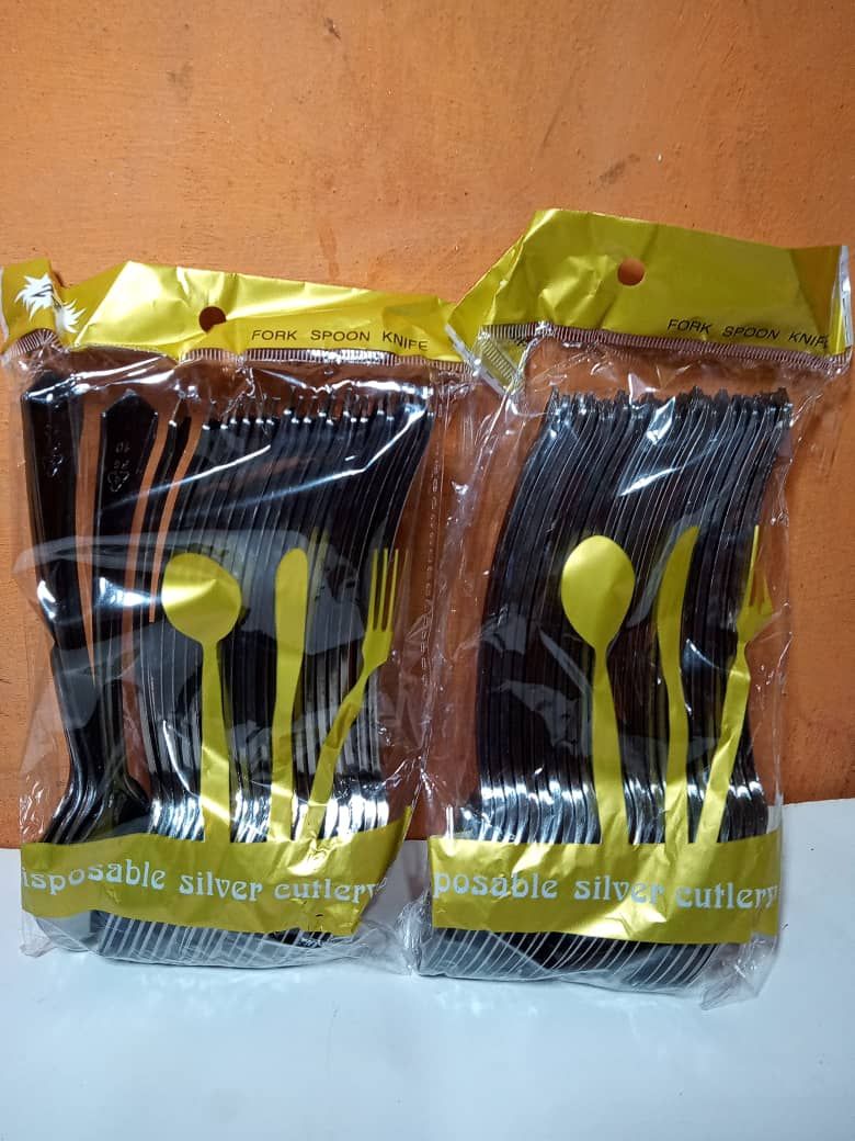 50pcs Plastic Disposable Silver Spoons For Parties &Eateries
