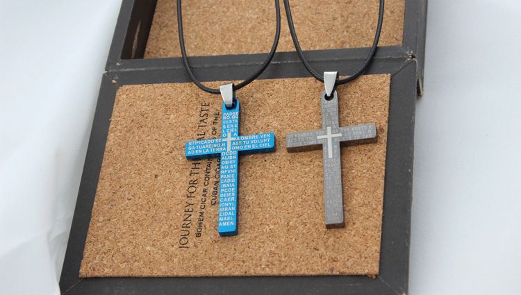 2Pcs/Set Couple Cross Pendants Necklace For Best Friends Lovers Valentines