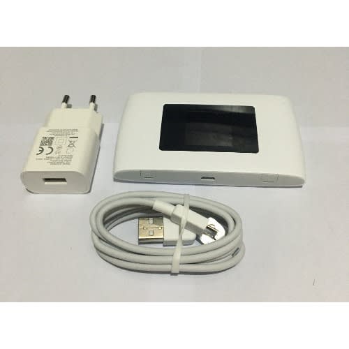 ZTE MF920VS Universal 4G LTE Pocket Mobile WiFi Router HotSpot With Screen Display For All Networks