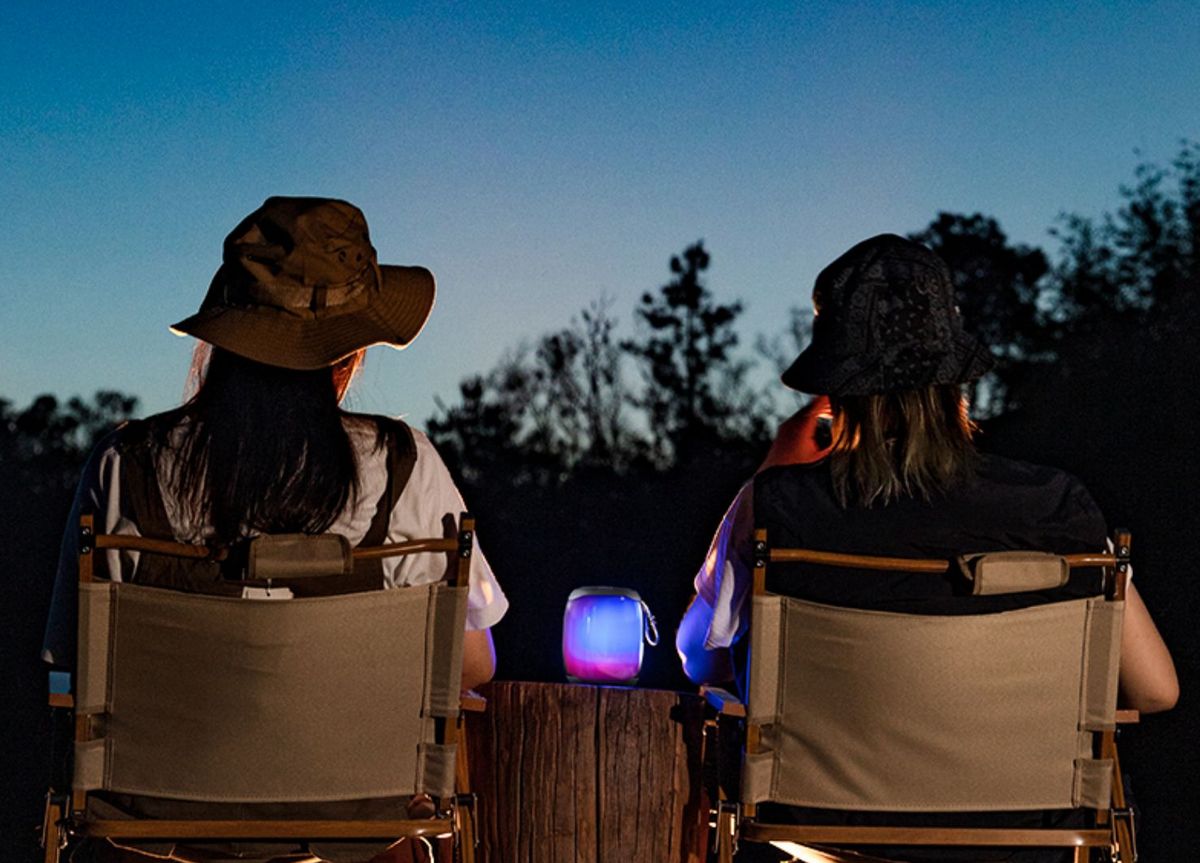 V12S PRO Outdoor Waterproof Dazzling Light Bluetooth Speaker Blue