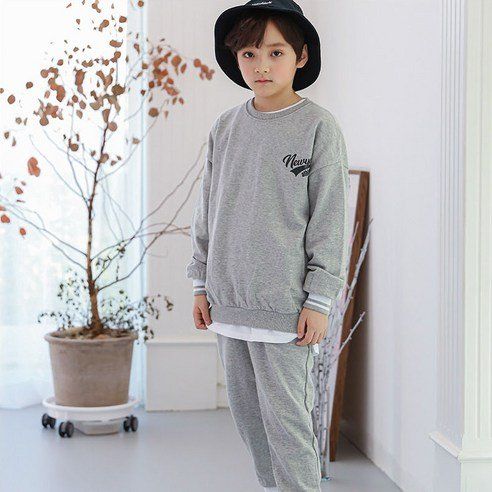 The Daily Children's New York Sweatshirt + Jogger Pants Set