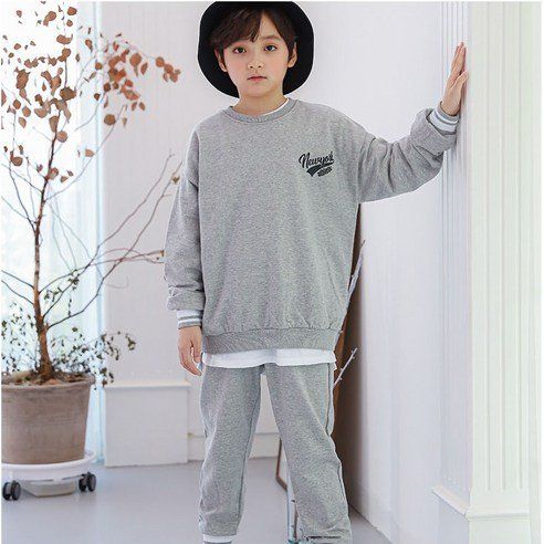 The Daily Children's New York Sweatshirt + Jogger Pants Set