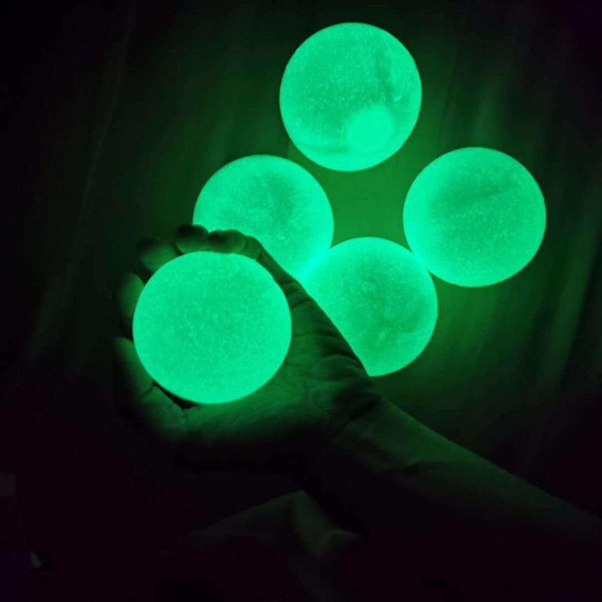Luminous Sticky Ball Ceiling/Wall Glow Sticky Balls Tear-Resistant Relaxation Toys for Children & Adults