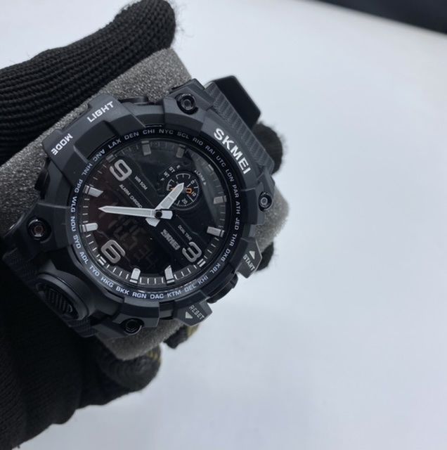 Dual Timer Luxury Rubber Strap Men's Wrist Watch