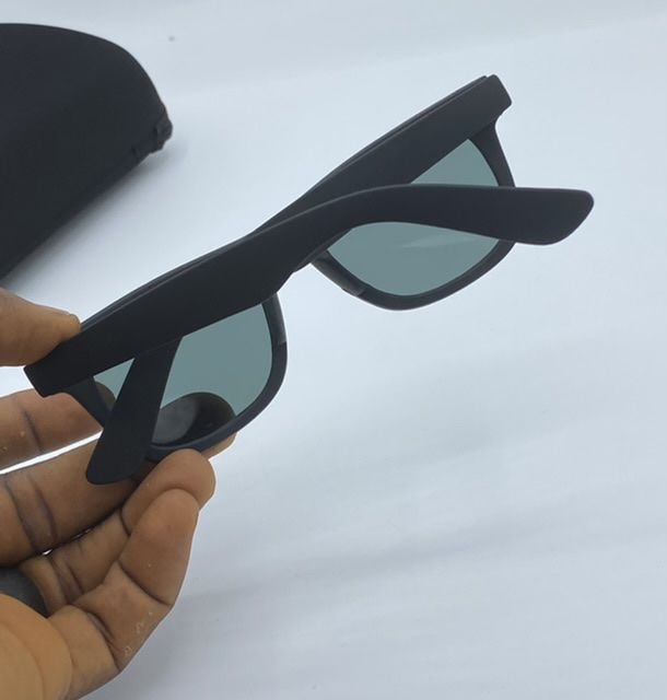 Men's Stylish Black Wayfarer Sunglasses