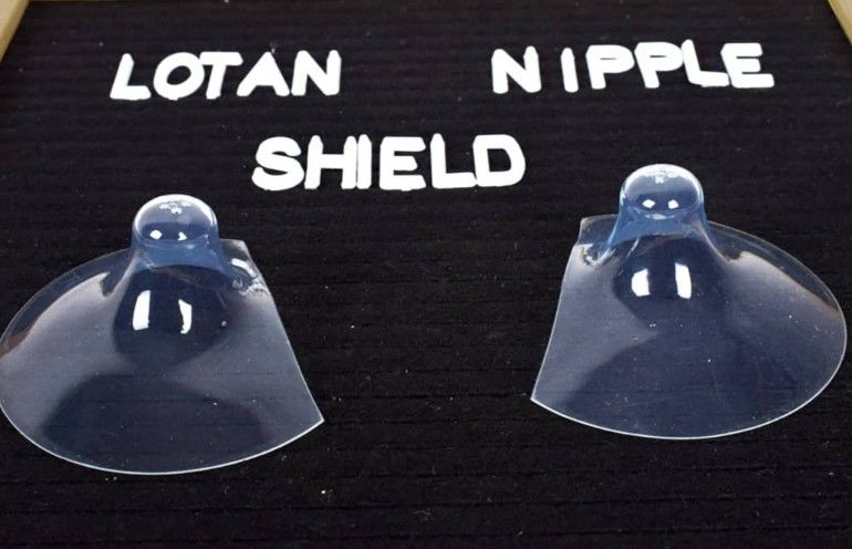 Nipple Shield- For Easy Latch On While Breastfeeding; 2pcs With A Storage Case, Cut-out Design