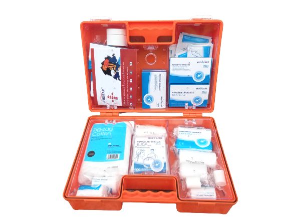 FULLY KITTED FIRST AID BOX FOR 50 PERSONS