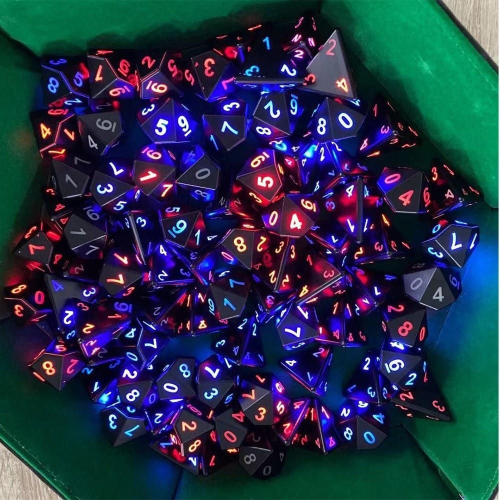 7pcs Electronic Dices Glowing Dices for Camping Hiking Parties Table Games