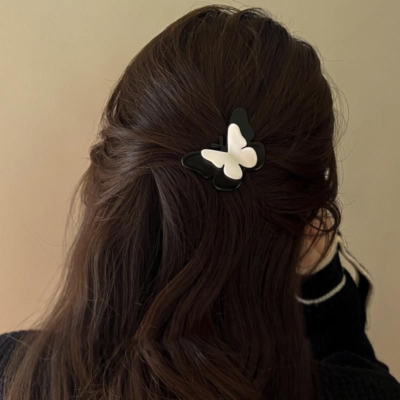 2023 Korean Style Acrylic Black White Butterfly Hair Clips Hairpins For Women Girl Clip Bangs Side Barrettes Hair Accessories