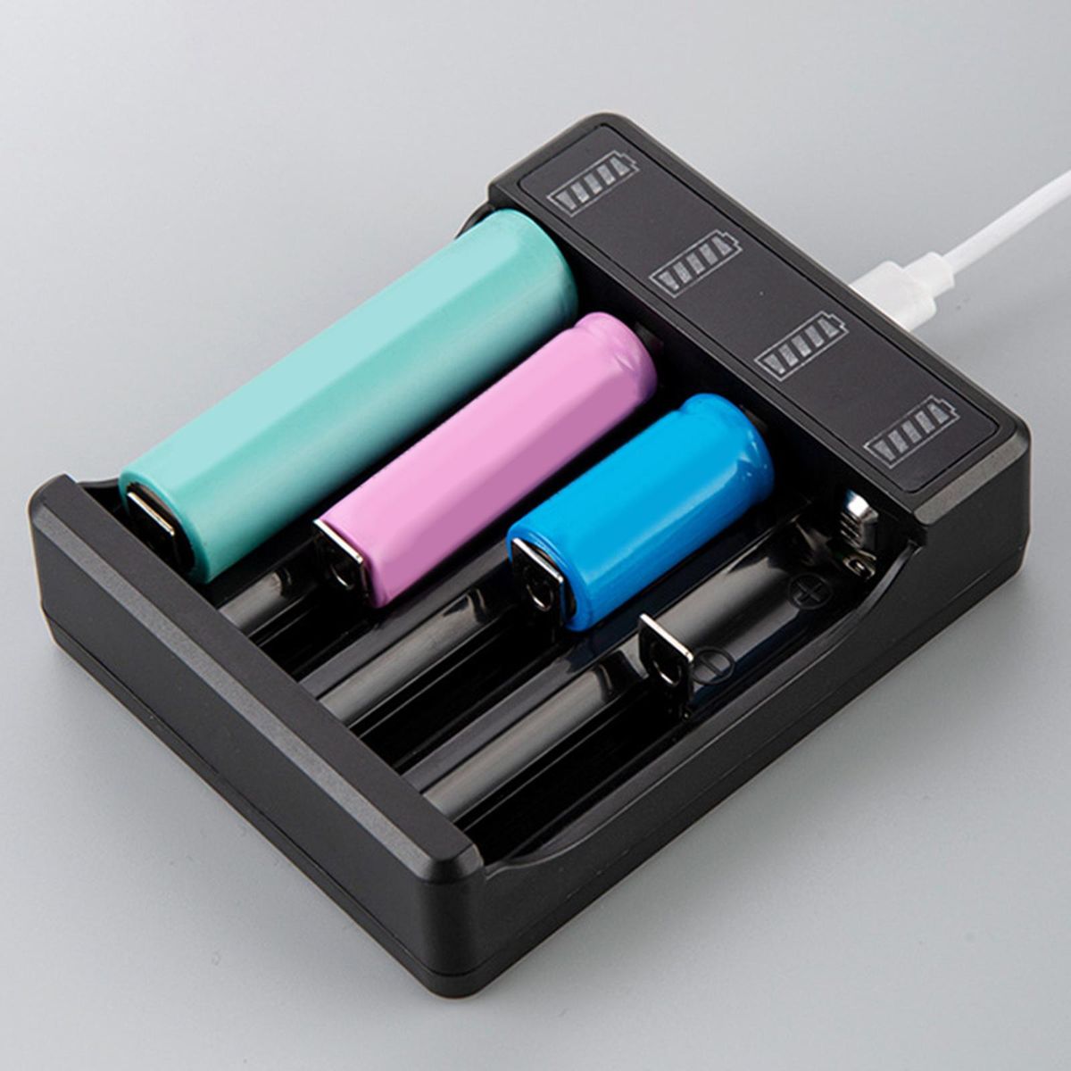 Multifunctional USB Battery Charger For 3.7V/4.2V Lithium 18650 4 Slot