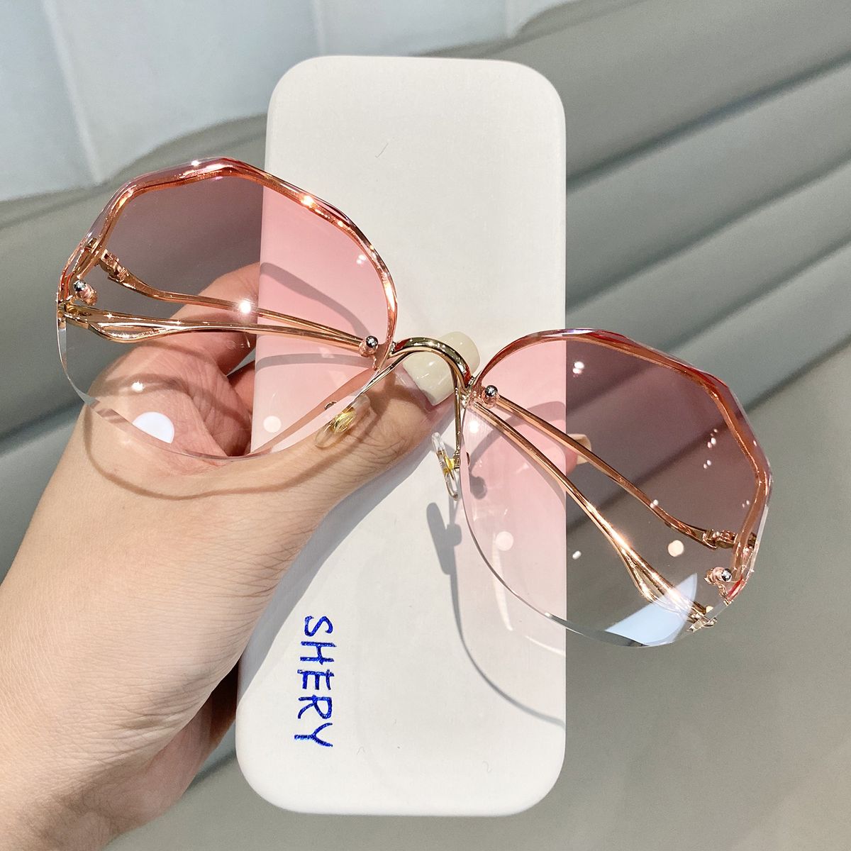 Sunglasses Women 2022 Fashion Tea Gradient Ocean Water Cut