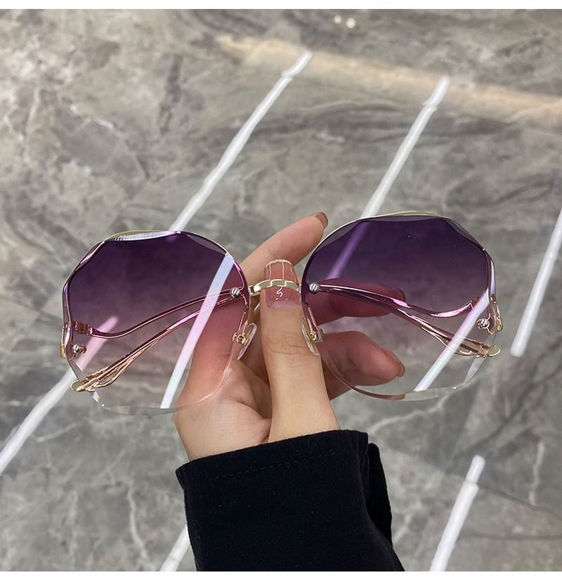 Sunglasses Women 2022 Fashion Tea Gradient Ocean Water Cut