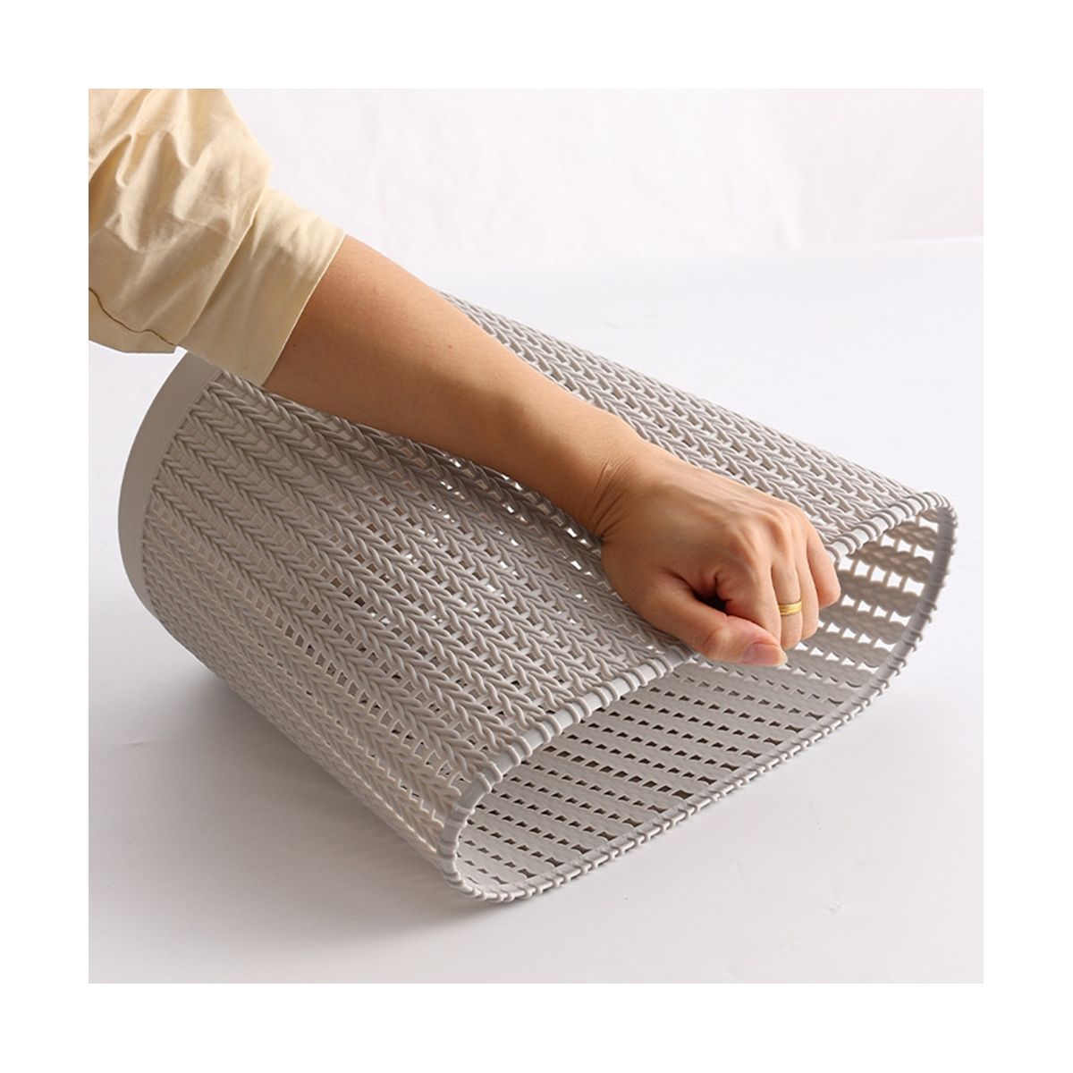 Trash Can Imitation Rattan Without Cover Room Bedroom Simple Fashion Kitchen Modern Office Creamy-White