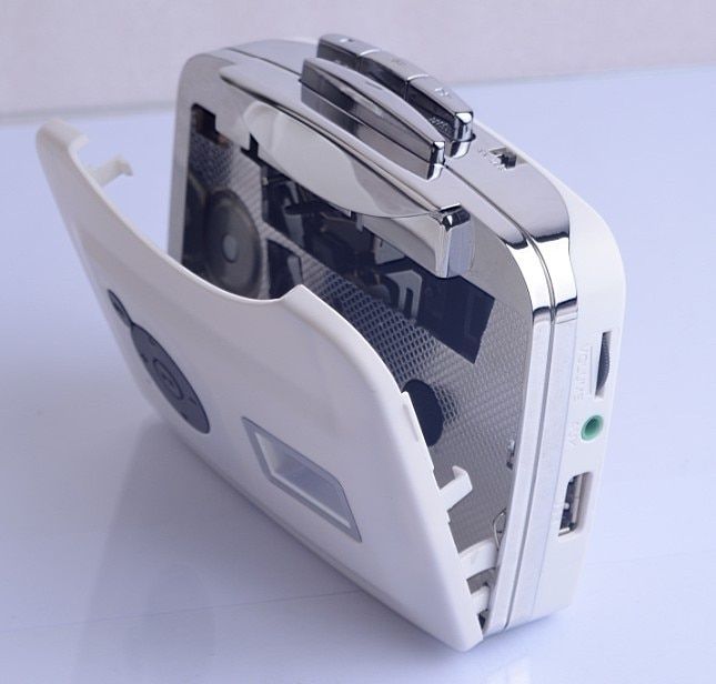 White Genuine EZCAP Old Cassette To MP3 Converter Audio Capture Walkman Player Tape Into USB Flash Drive/Flash Memory/pen Drive