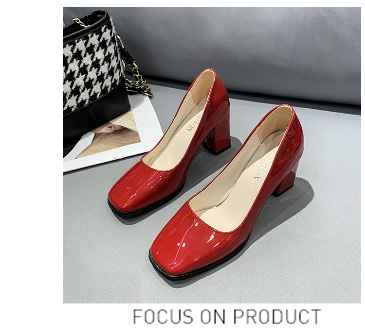 Block Heel Patent Leather Round Mouth Cover Shoe - RED