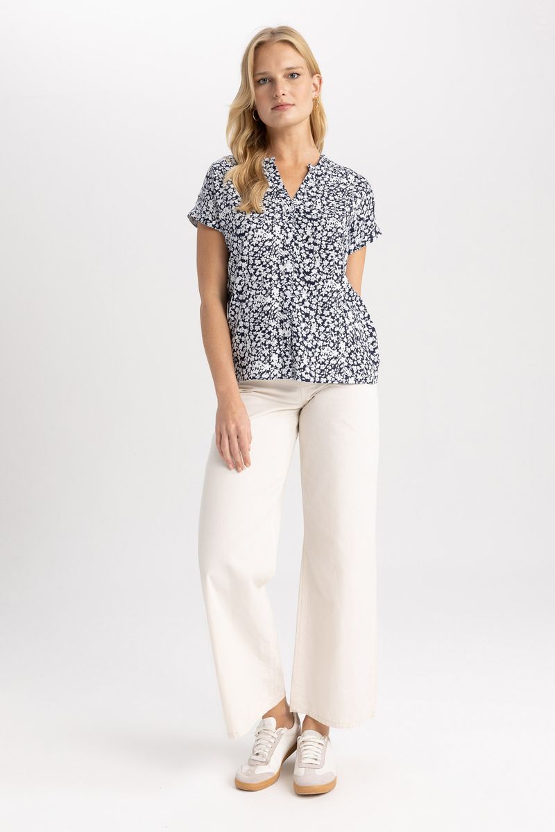 Woman Regular Fit C Neck Woven Short Sleeve Shirt - Navy