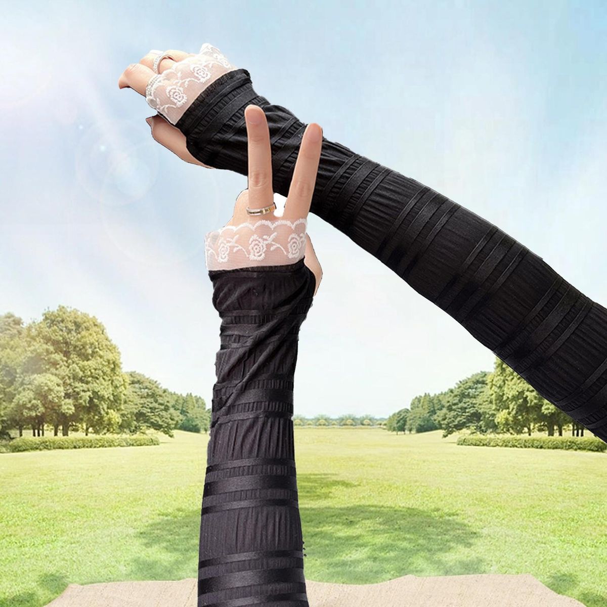 1 Pair Cycling Arm Sleeves Basketball Cycling Arm Compression Sleeves Black