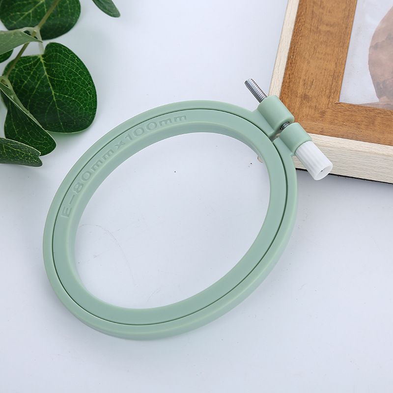 New Oval Embroidery Hoops Ellipse Plastic Tambour Frame Art Craft Embroidery Tools Cross Stitch Hoops 8*10CM Green