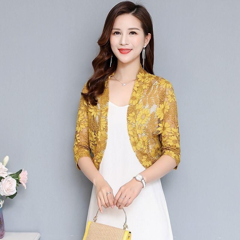 2023 Summer Women Thin Sun Protection Clothing Half Sleeve Shawl Coat All-match Hollow Lace Short Cardigan V-neck Jacket Y37