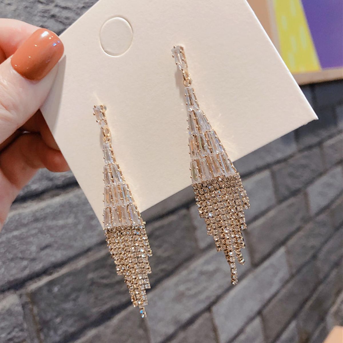 Pair of Earrings Long Type Diamond Tassels Dazzling Beautiful Autumn Winter Ear Ornaments Gift