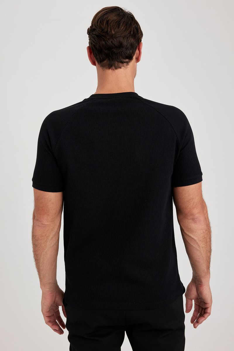 Man Smart Casual Modern Fit Crew Neck Short Sleeve Knitted T-Shirt - Black