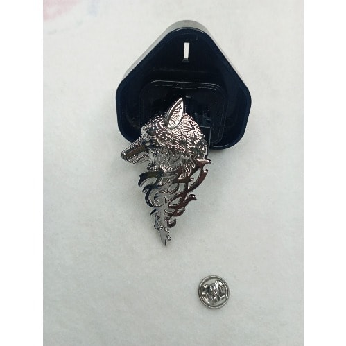 Wolf Head Brooch with Free Pouch-Silver