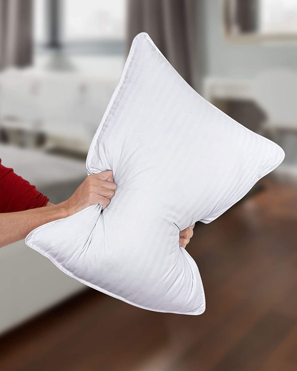 Plush Pillow - Fiber Filled Bed Pillows - Queen Size (2)