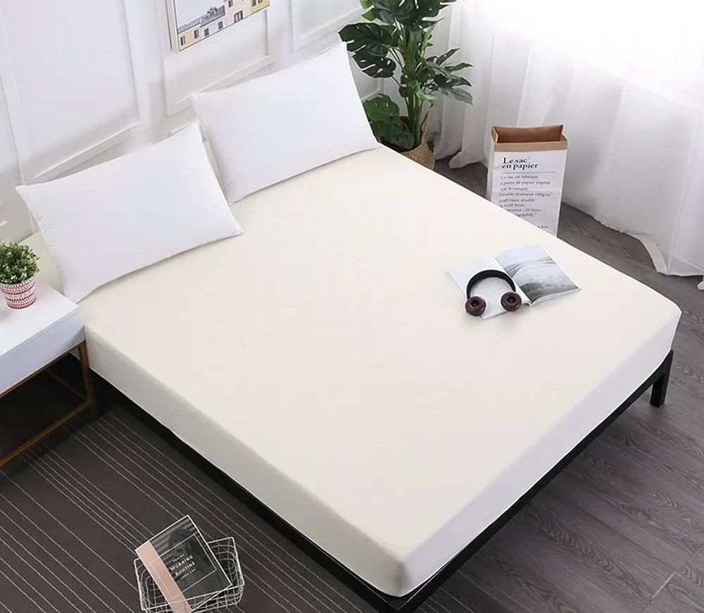 Off White Zipper Waterproof Mattress Cover