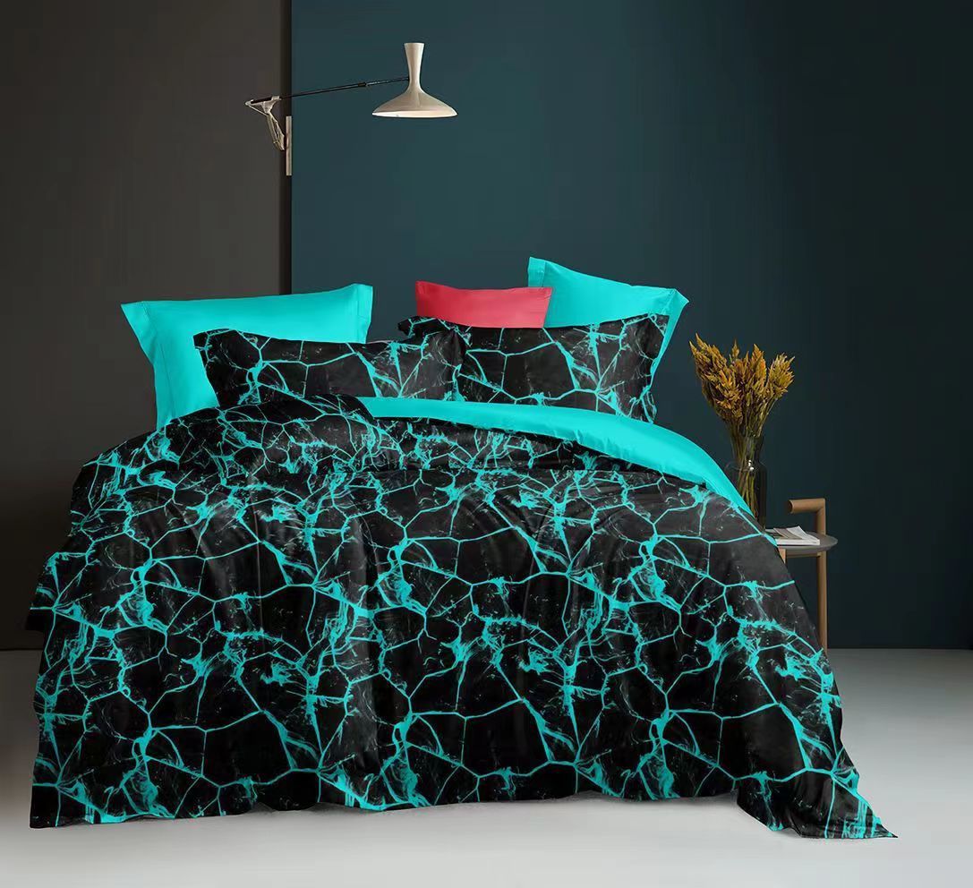 Multi Coloured Bedsheet With Pillowcase