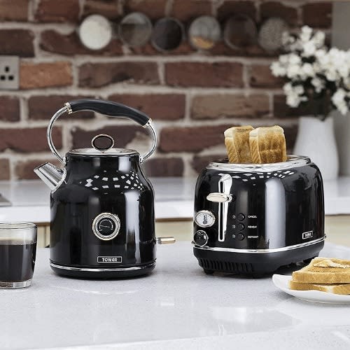Bottega 1.7L Kettle And 2 Slice Toaster Set