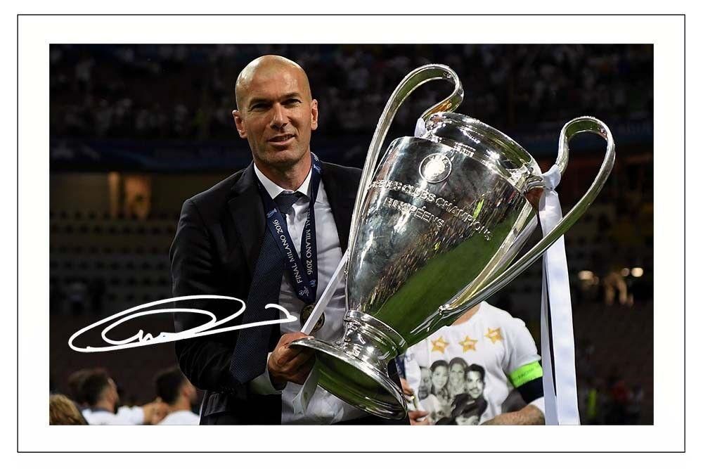 ZINEDINE ZIDANE REAL MADRID AUTOGRAPH SIGNED Photo Poster painting PRINT SOCCER