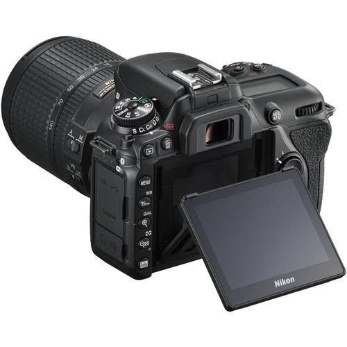 D7500 Camera With 18-140mm Lens (Plus Extra Battery)