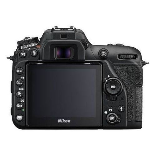 D7500 Camera With 18-140mm Lens (Plus Extra Battery)