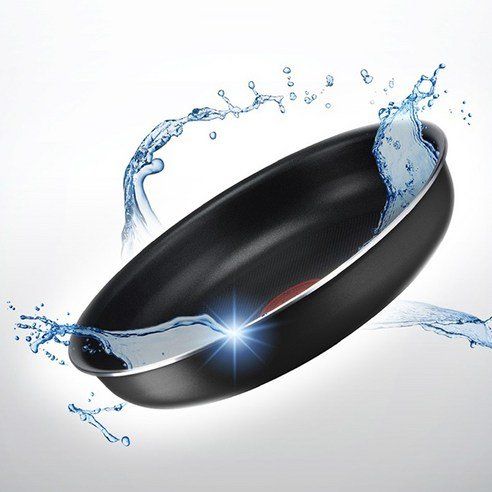 Tefal Magic Hands Easy Cook & Clean Black Red Frying Pan