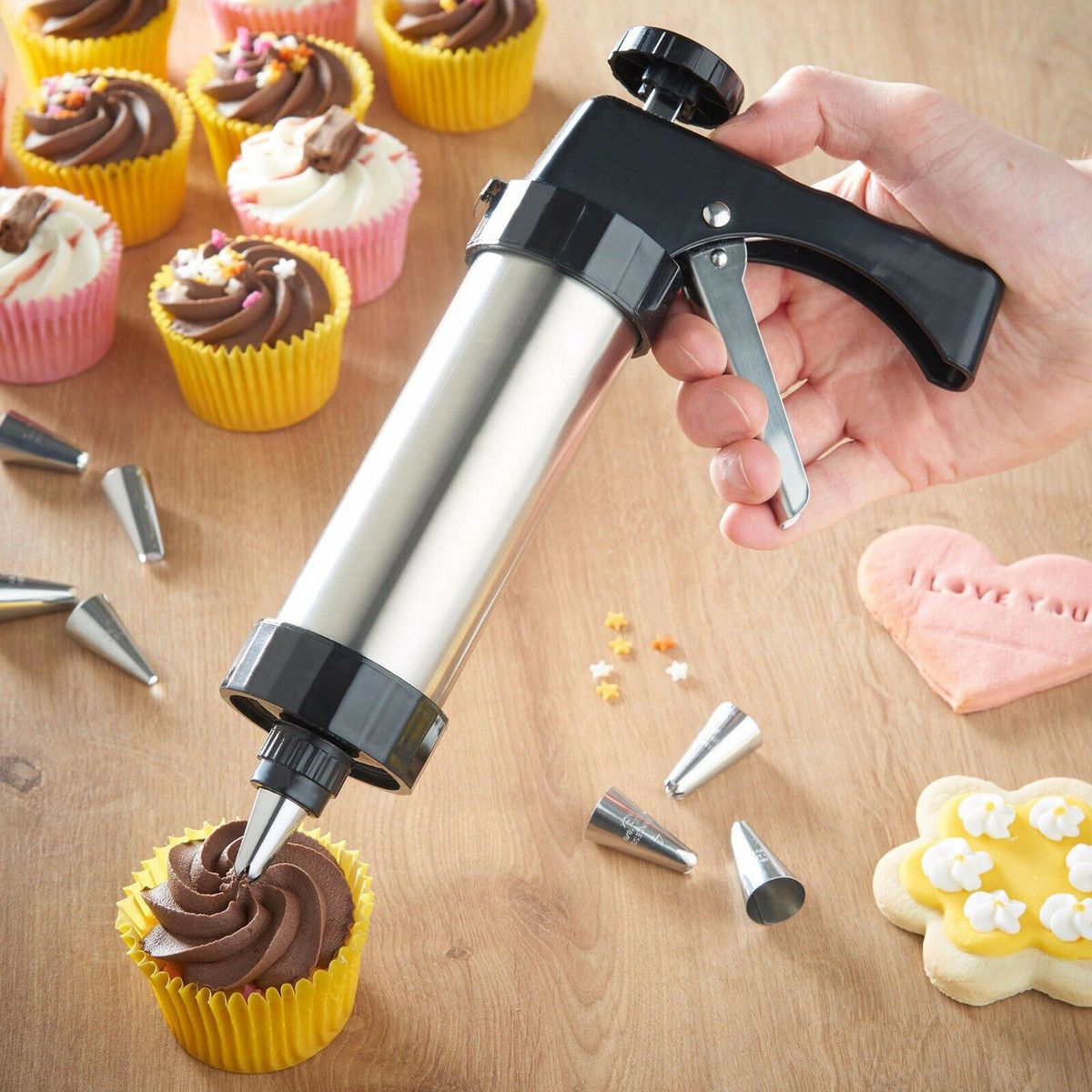 Cookie Press & Icing Set - Cake Decorations, 22 Pieces