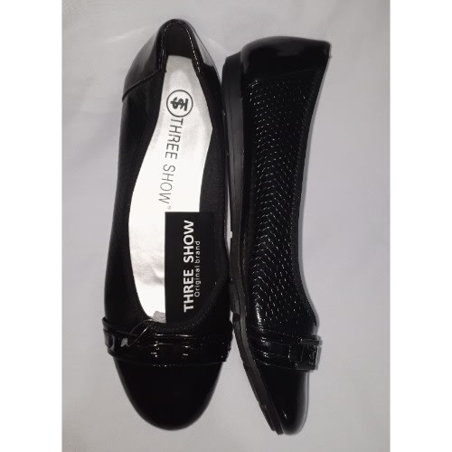 Ladies Flat Shoe - Black