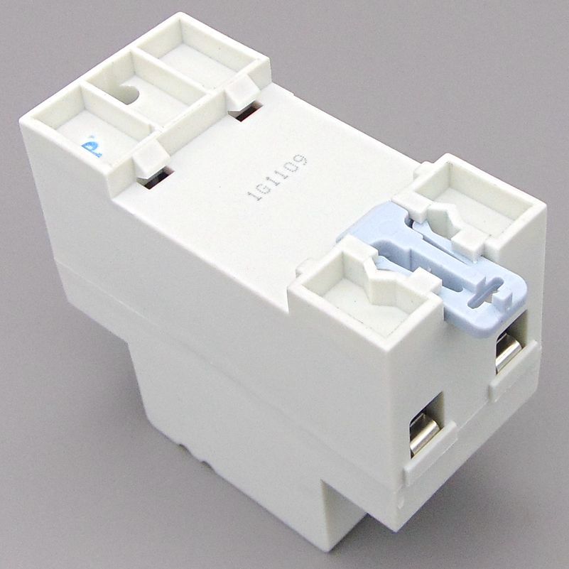 VPD1-60 230V Din Rail Automatic Recovery Reconnect Over
