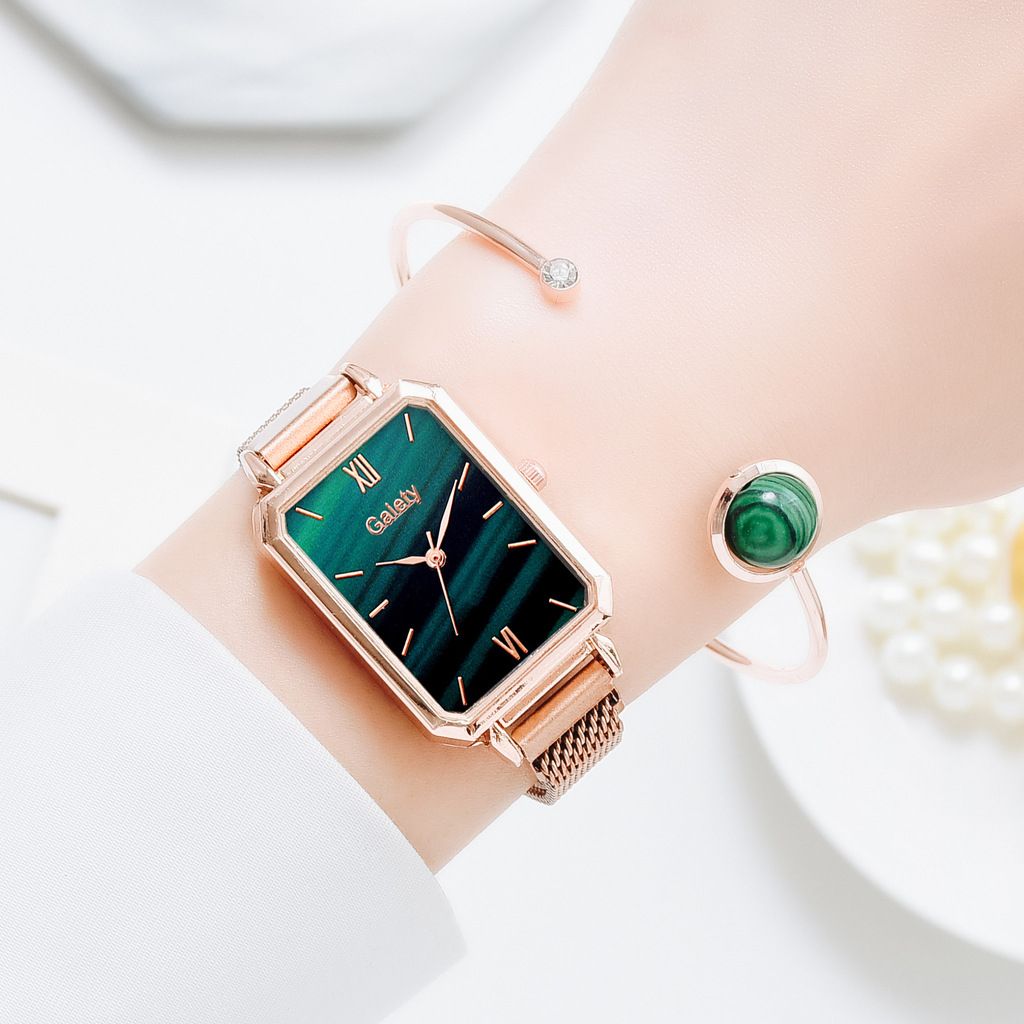 Women Fashion Green Dial Quartz Watch Bracelet Set