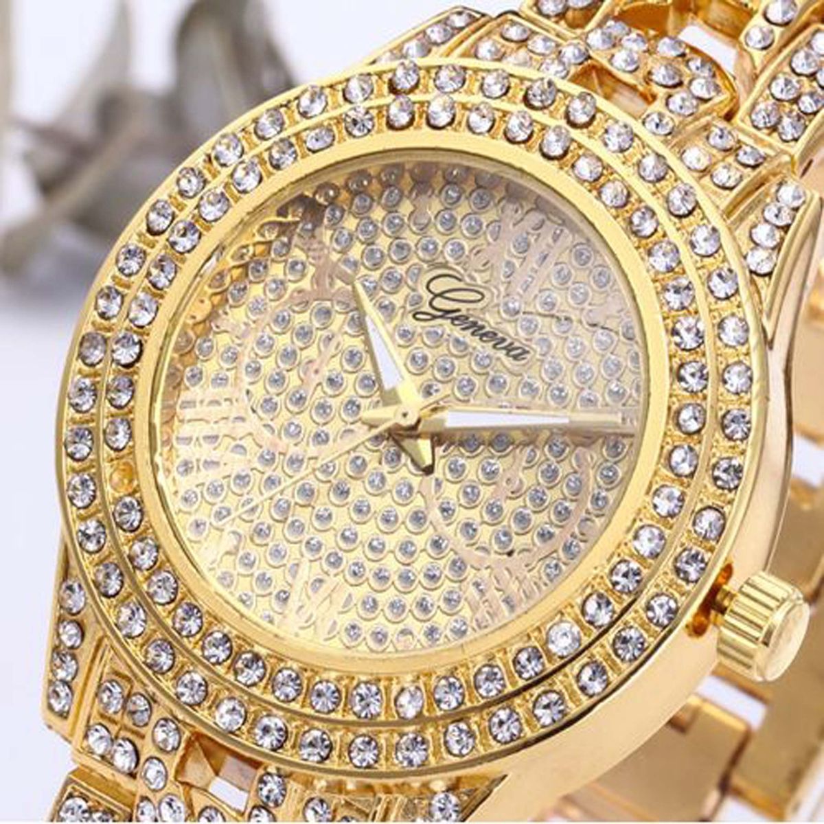 Women's Wrist Metal Bracelet Quartz Bracelet Crystal Diamond Watch -Gold