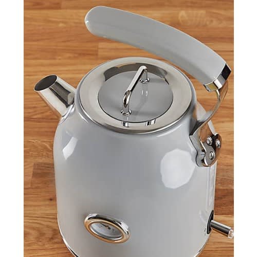 1.7L Retro Electric Kettle - 3000W