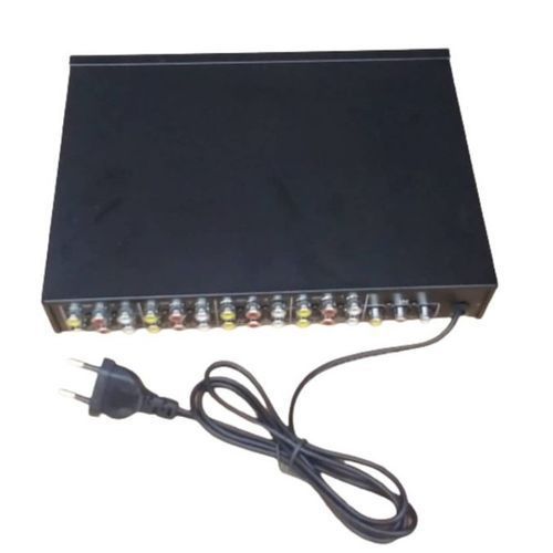 8 Ways Av Splitter (1in Out8)
