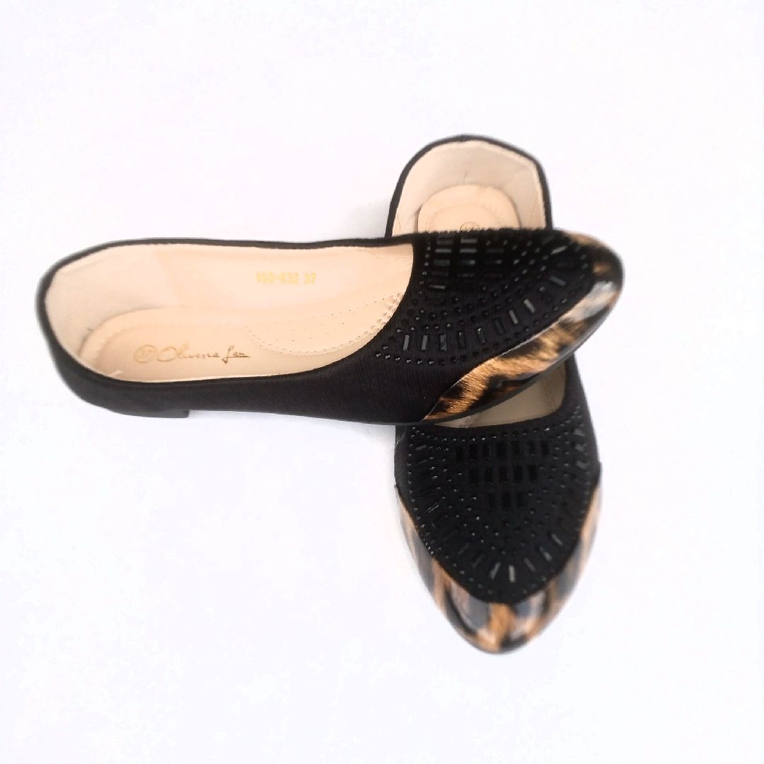 Black Flat Ladies Office Shoe Women
