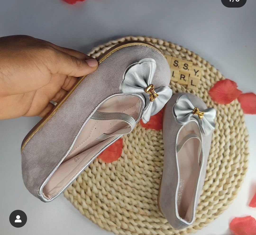 Baby Girl Fashion Glitter Bow Shoe (silver)