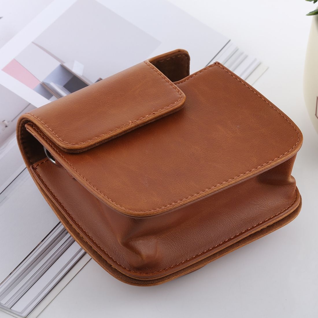 Retro Style Full Body Camera PU Leather Case Bag With Strap For FUJIFILM Instax Mini 9 / Mini 8+ / Mini 8(Brown)