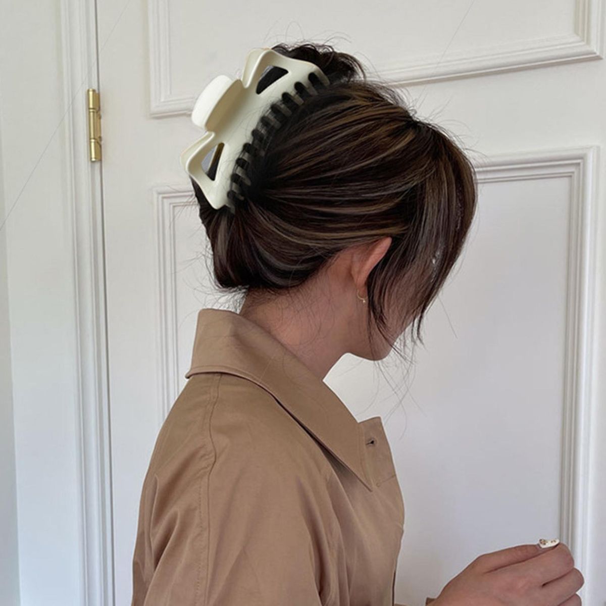 Large Hair Claw Clips Grip Clamps Hair Accessory for Women Girls Hair Styling