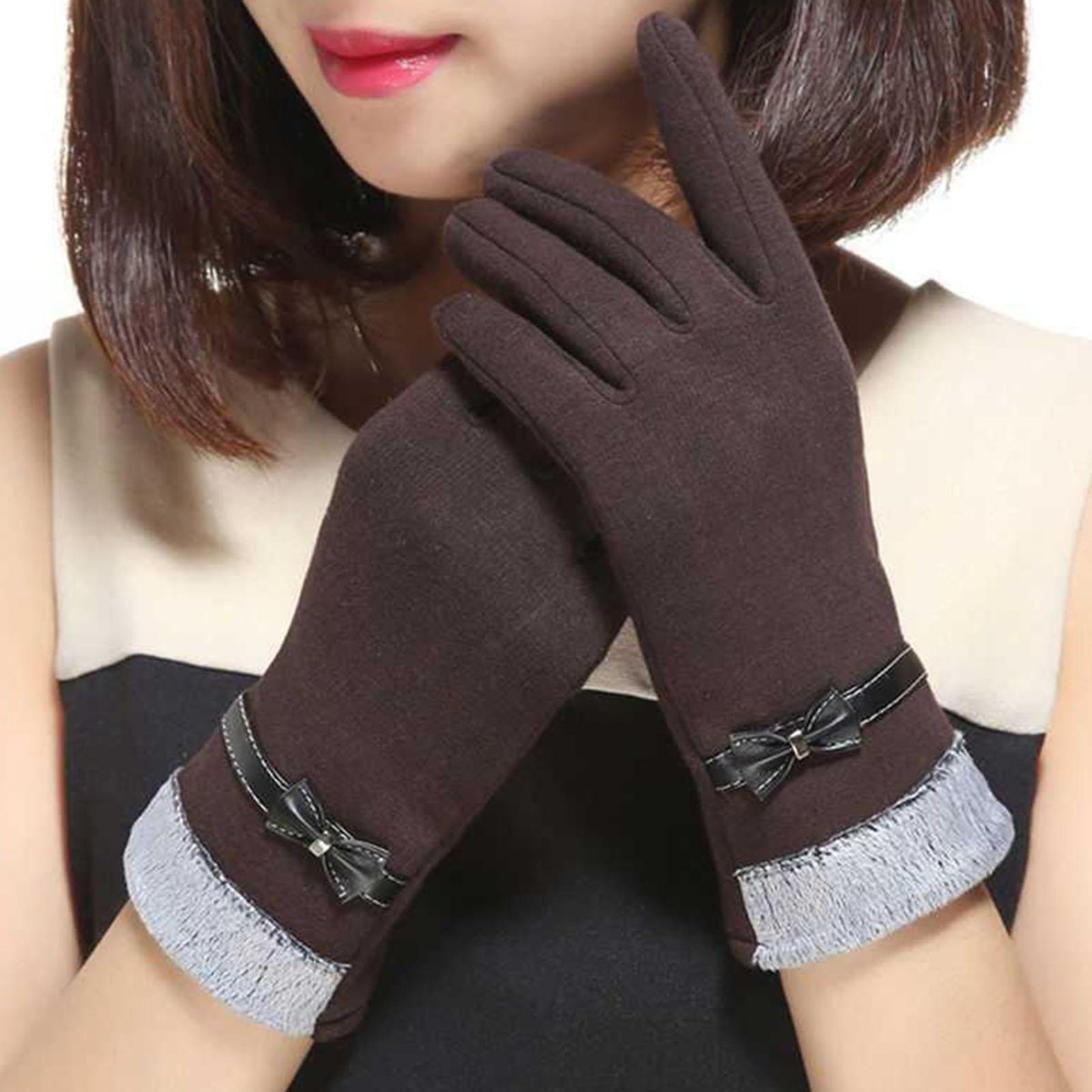 1 Pair Winter Fashion Grace Lady Coffee