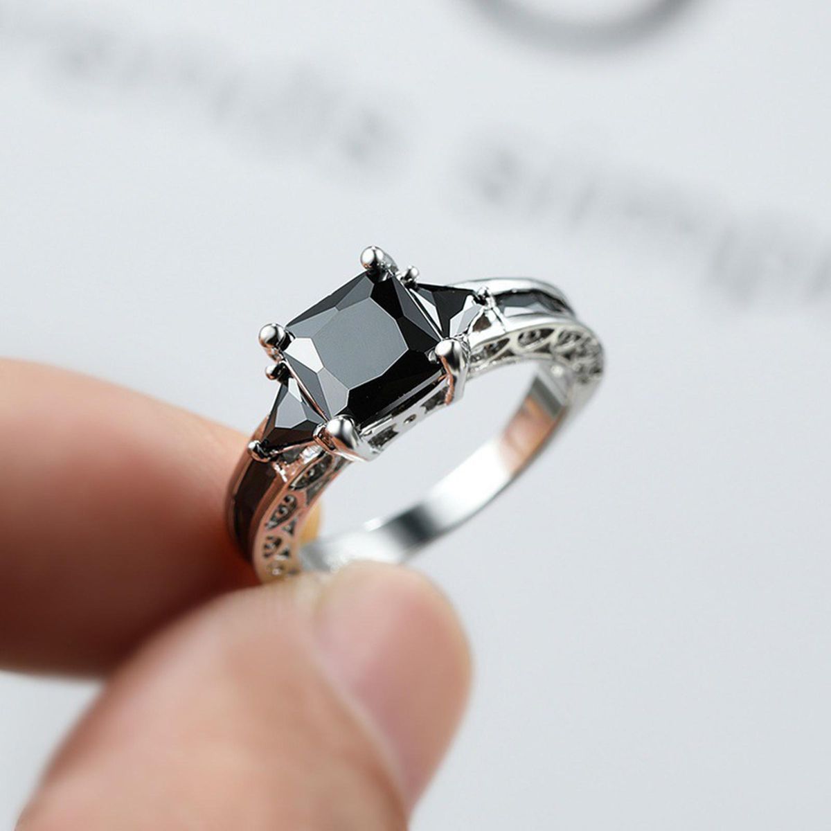 Finger Band Lady Promise Wedding Band Ring Black