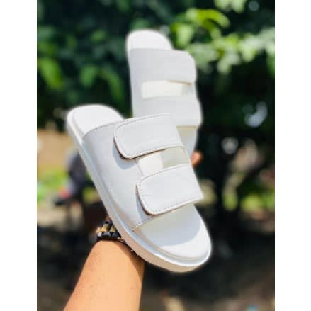Simple White Adjustible Men Slip-on Pam